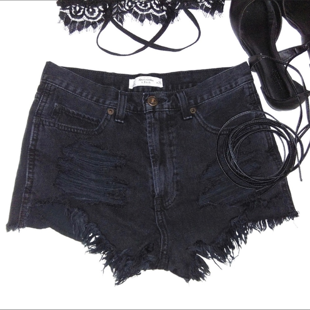 ⛔️SOLD⛔ A&F Distressed Shorts - Picture 4 of 6